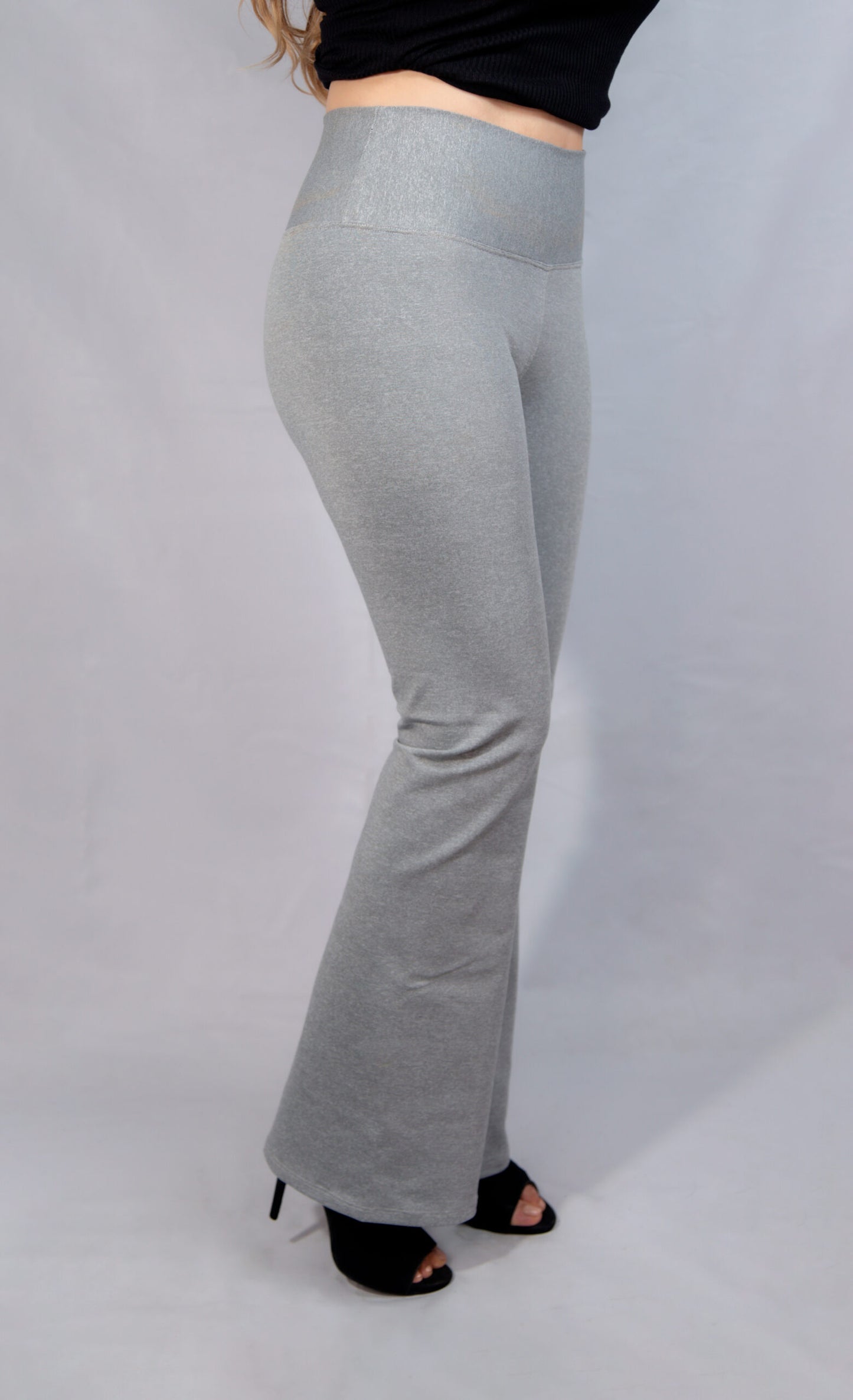 PANTALÓN SEMICAMPANA TELA SÚPLEX GRIS