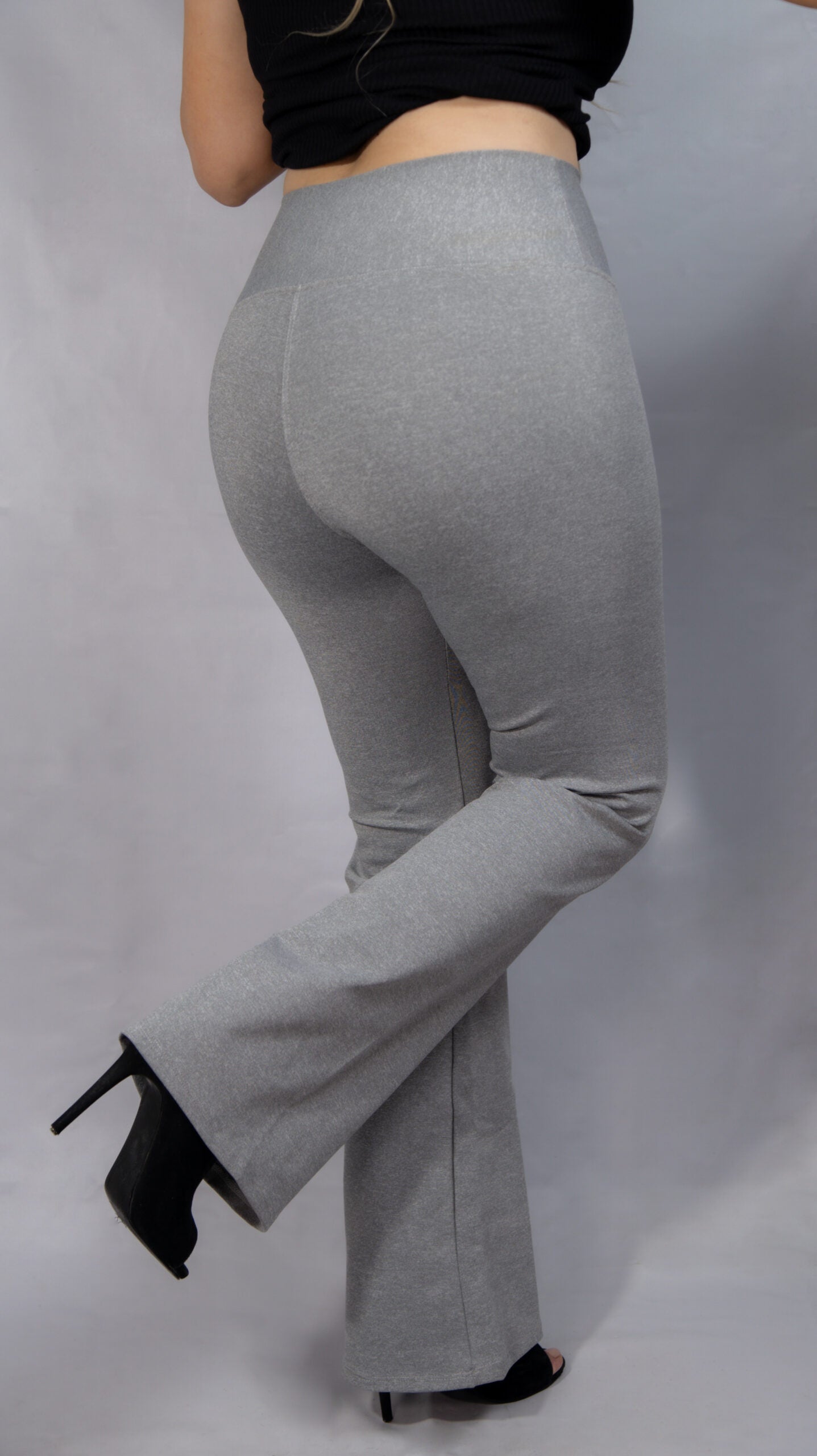 PANTALÓN SEMICAMPANA TELA SÚPLEX GRIS