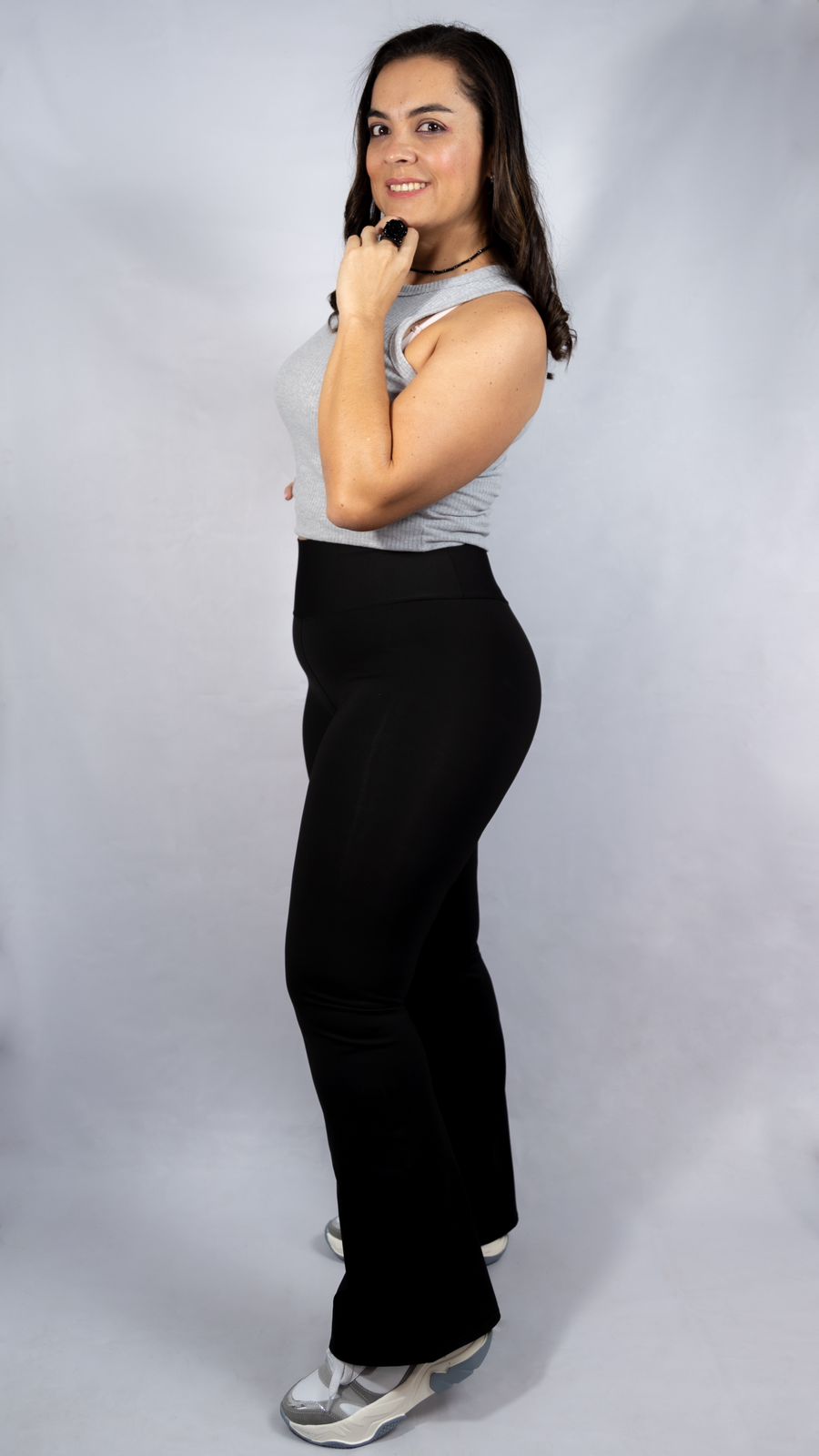 PANTALÓN SEMICAMPANA TELA SÚPLEX GRIS