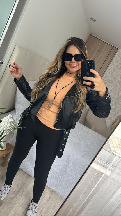 BLUSA BÁSICA ESQUELETO LARGA