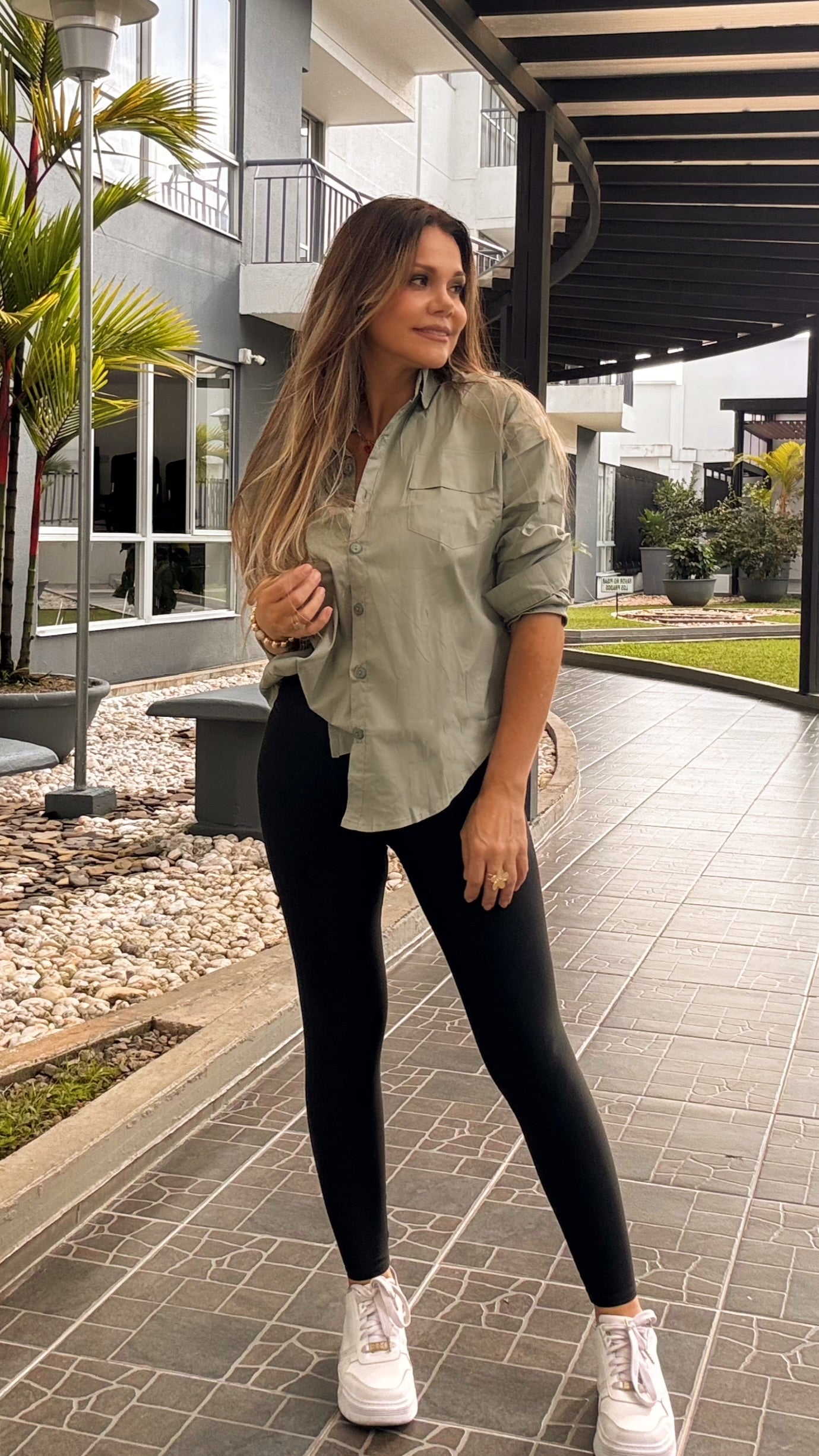 CAMISA OVERSIZE +LEGGINS BOTA TUBO (ENVÍO GRATIS)