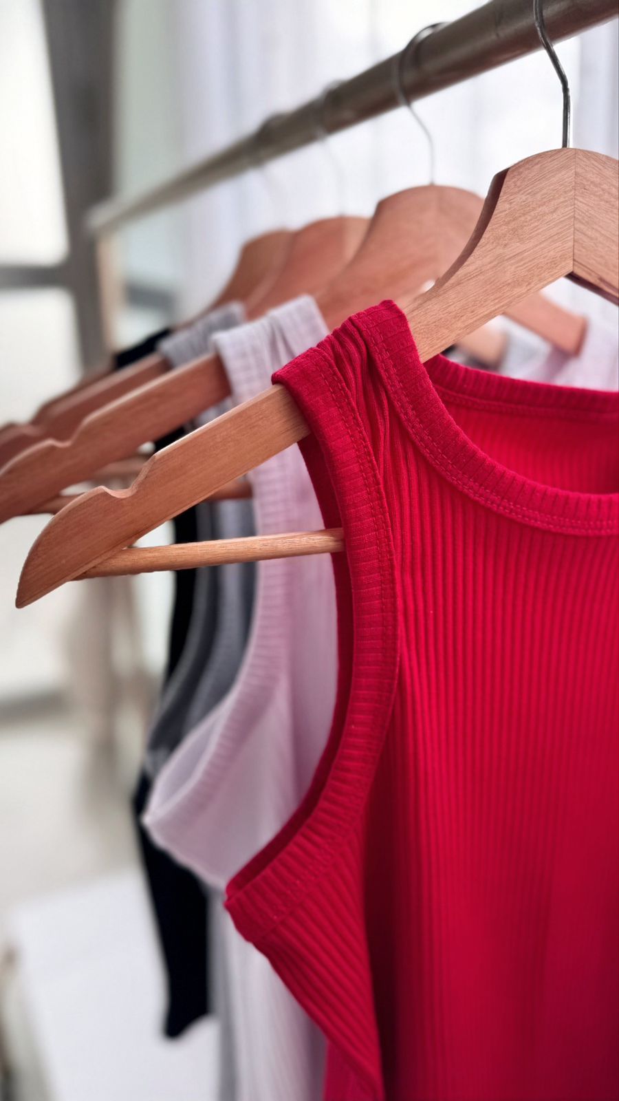 BLUSA BÁSICA ESQUELETO LARGA