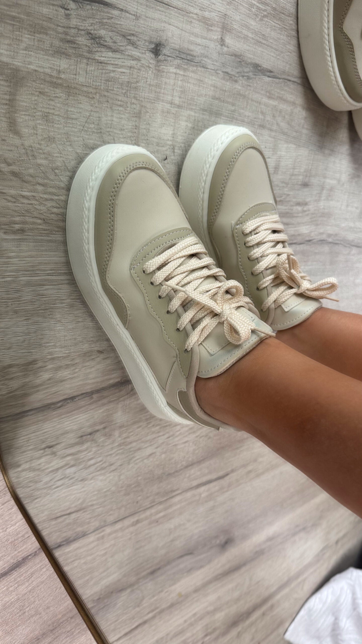 TENNIS BEIGE
