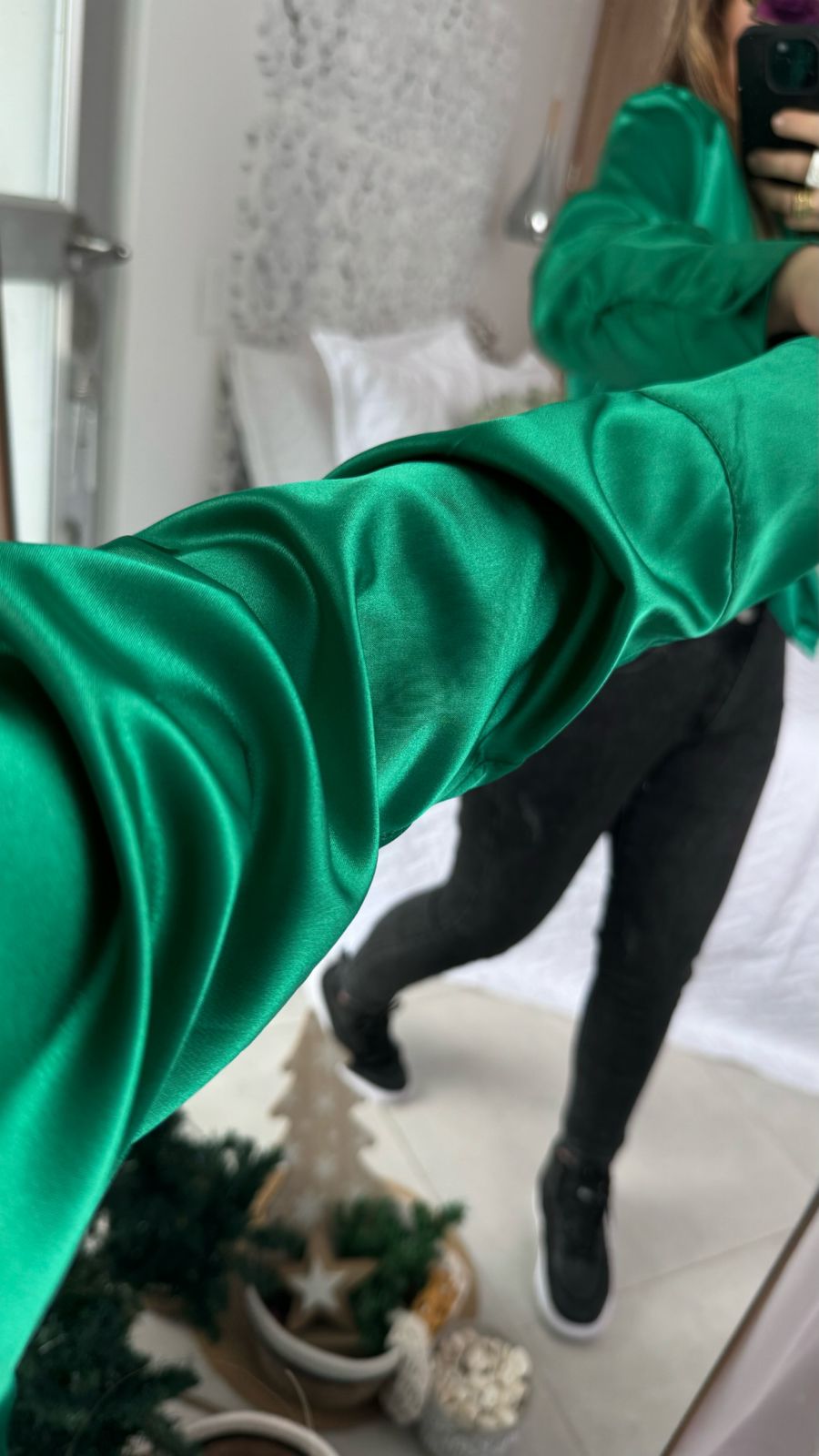 CAMISA VERDE ESMERALDA SATÍN