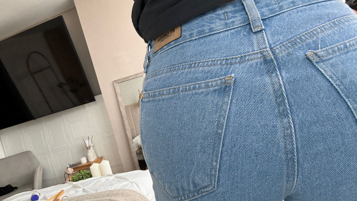 JEAN MOMFIT