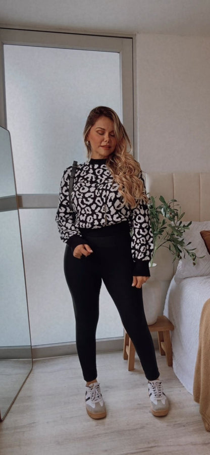 Buzo Animal Print